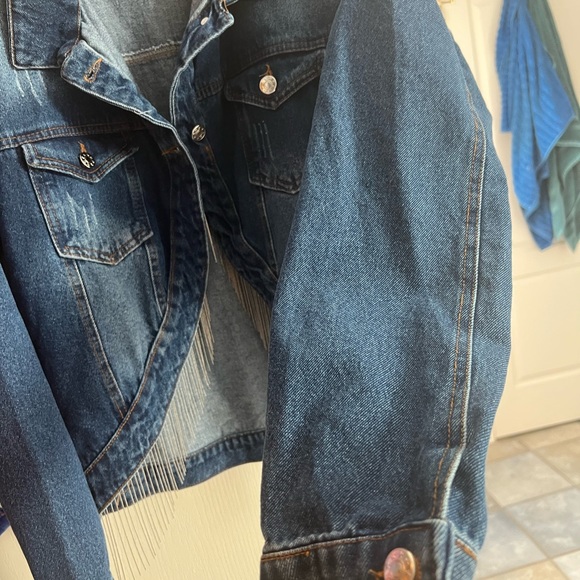 Jeans jacket - Picture 5 of 10